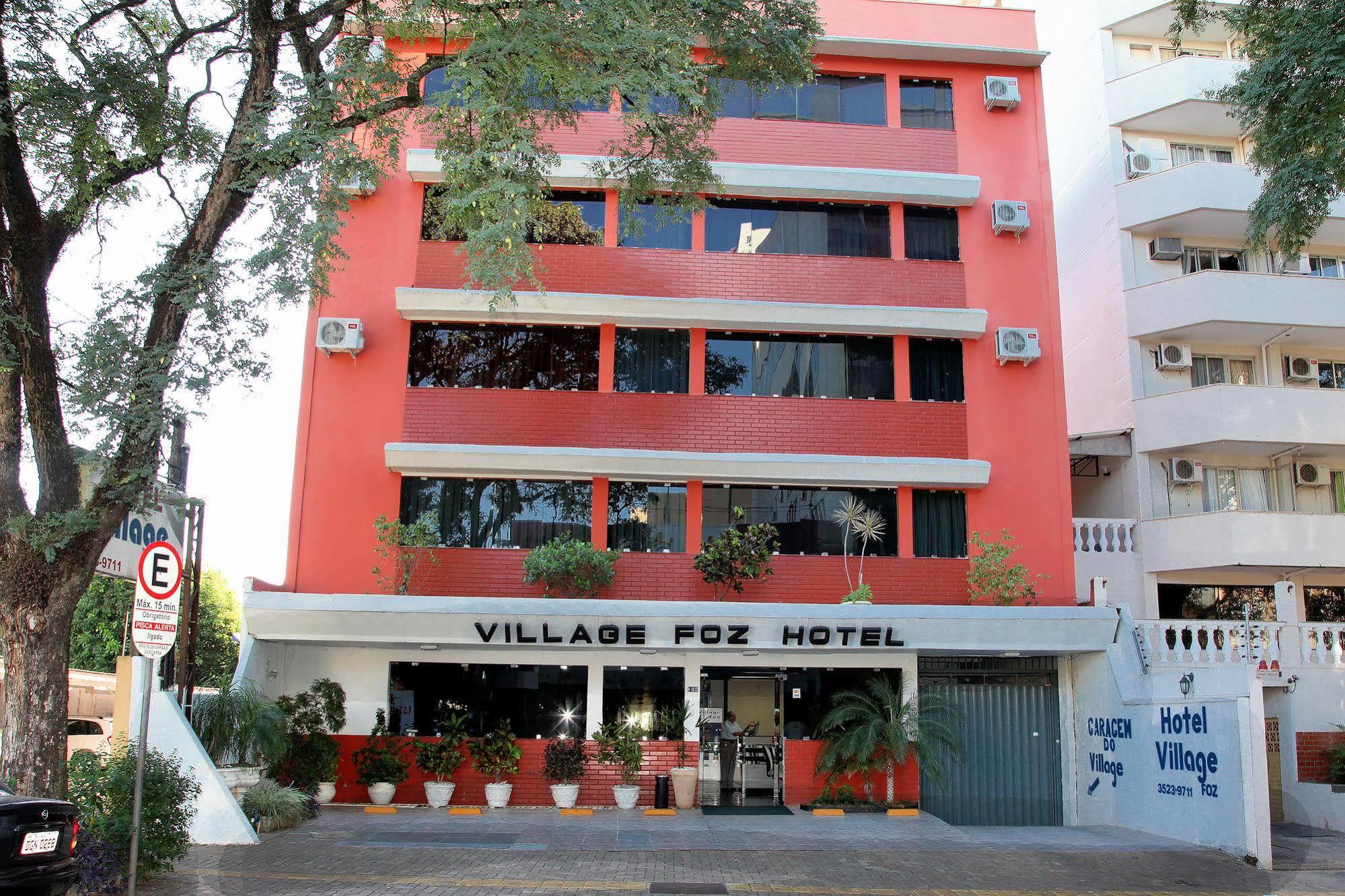 Village Foz Hotel 2*